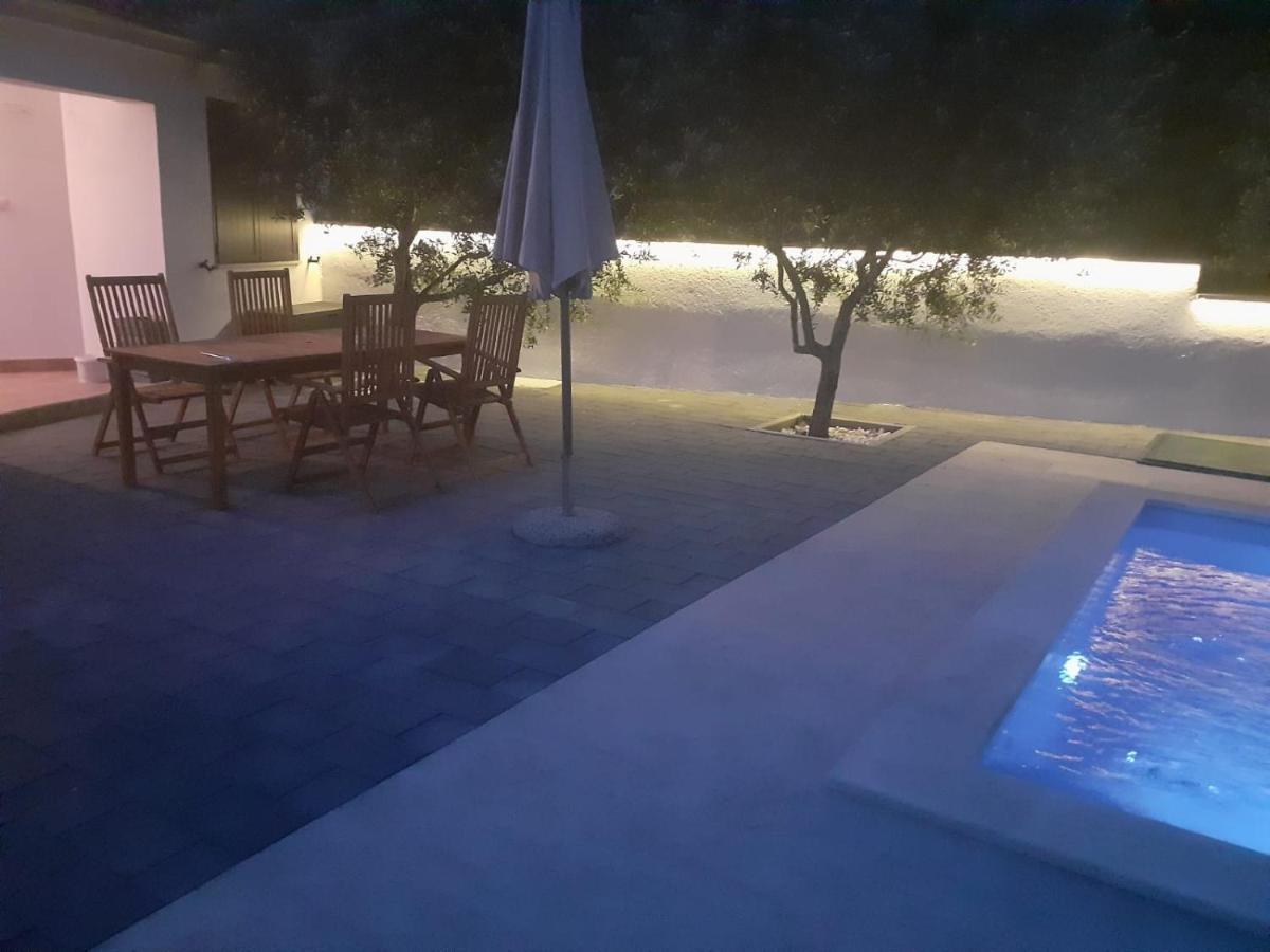 Apartman Dali *